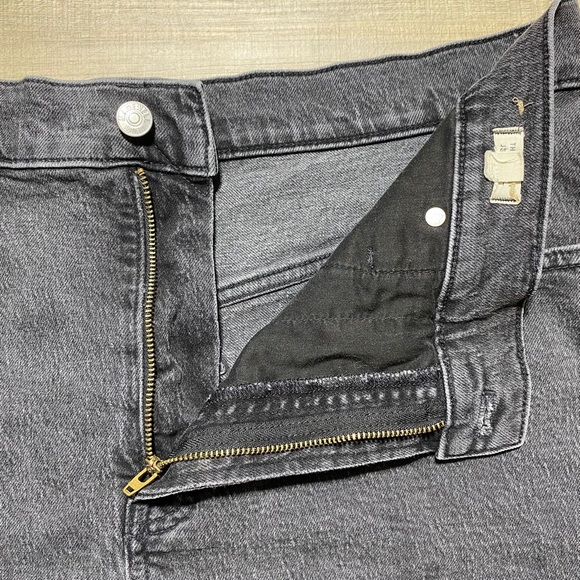 Madewell Womens The Perfect Jean Shorts Size 33 Lunar Black Raw Hem Fringe - Picture 8 of 15